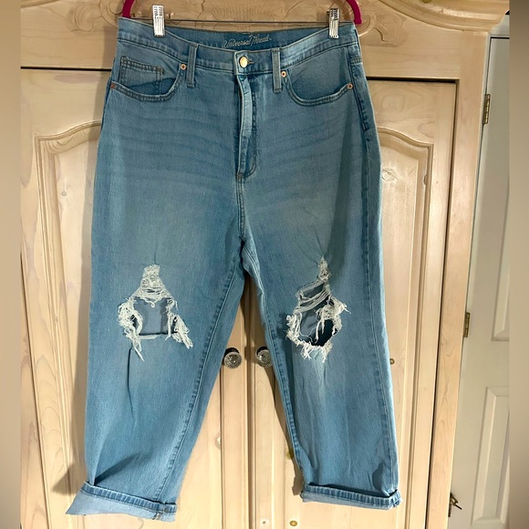 Universal Thread Denim - Super comfortable baggy style jeans